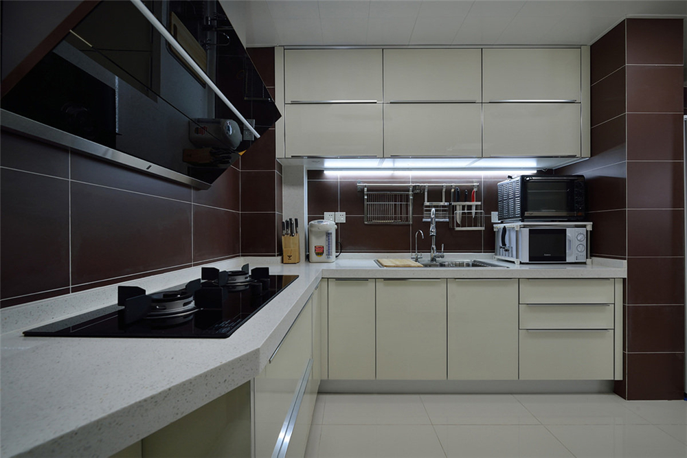 定制櫥柜價格由什么影響,大概要多少錢?(圖3) 定制櫥柜價格由什么影響,大概要多少錢?(圖3)