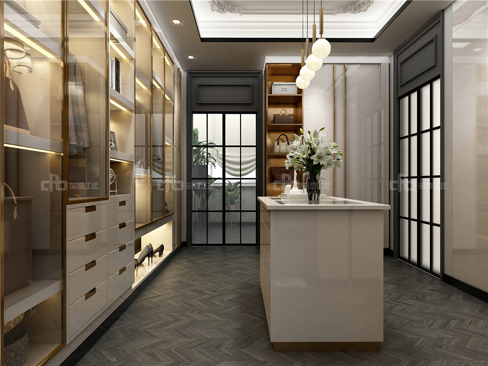 衣柜定制要注意的事項(xiàng)有哪些?(圖3) 衣柜定制要注意的事項(xiàng)有哪些?(圖3)