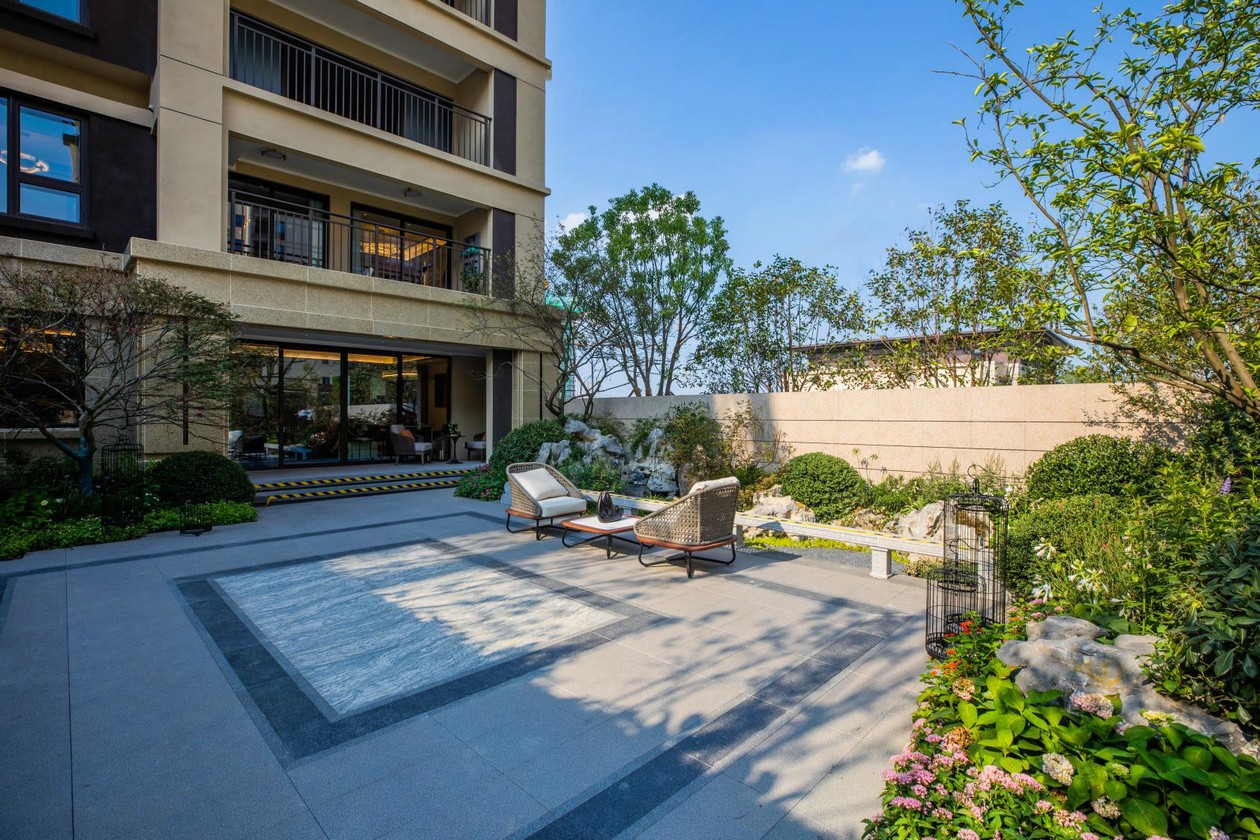 252㎡現(xiàn)代極簡輕奢別墅,新風(fēng)格調(diào)(圖2) 2.jpg